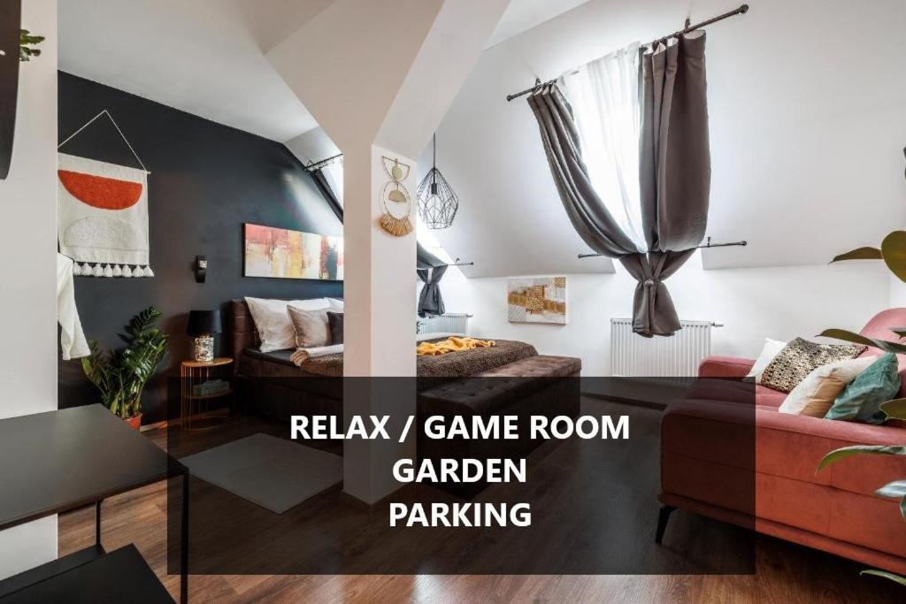Apartmán Spacious Flat & Parking Possibility, 3 Stops To Wenceslav Square