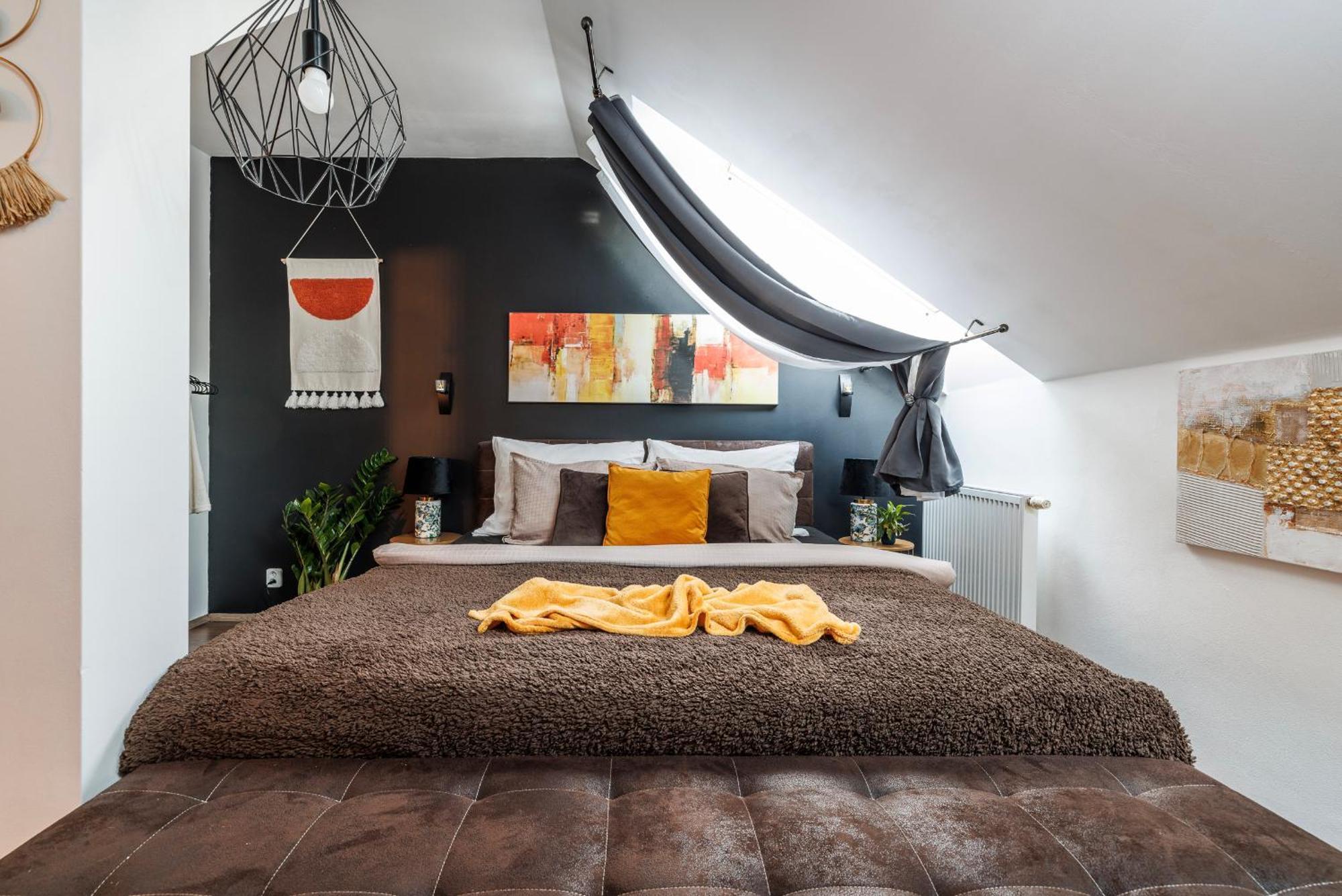 Apartmán Spacious Flat & Parking Possibility, 3 Stops To Wenceslav Square *